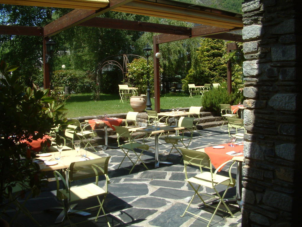 Hotel Mir Сен-Ларі-Сулан Екстер'єр фото